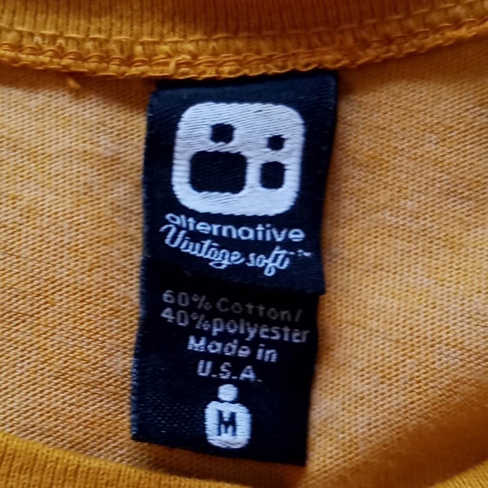 Alternative Vintage Soft Pac Man TShirt. Gem